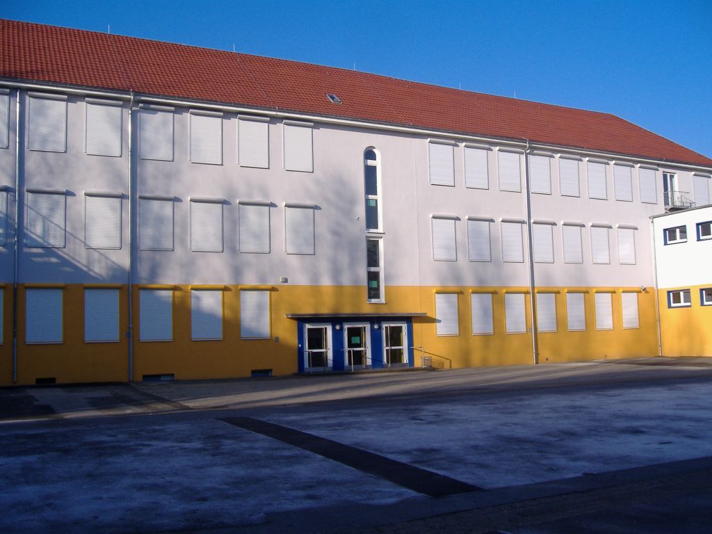 Gymnasium in Moers (Aussenrollladen)